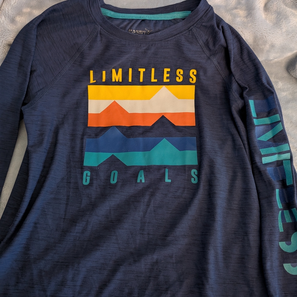 Old Navy Blue and Yellow Graphic Long Sleeve Shirt With Lily And Dan Sweat Pants